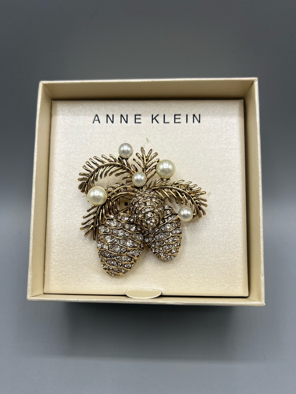 Anne Klein Gold Tone Pinecone Brooch Pearl Rhinestone Holiday Christmas Pin